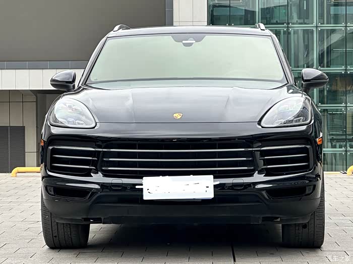 出售一台20年保时捷卡宴最新到店全车原版原漆0出险高性