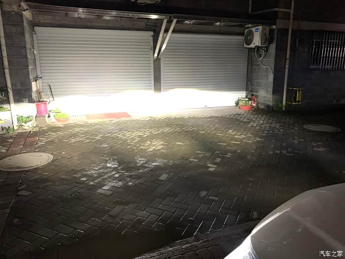 卤素灯该换了最低档也该来个hid或led吧