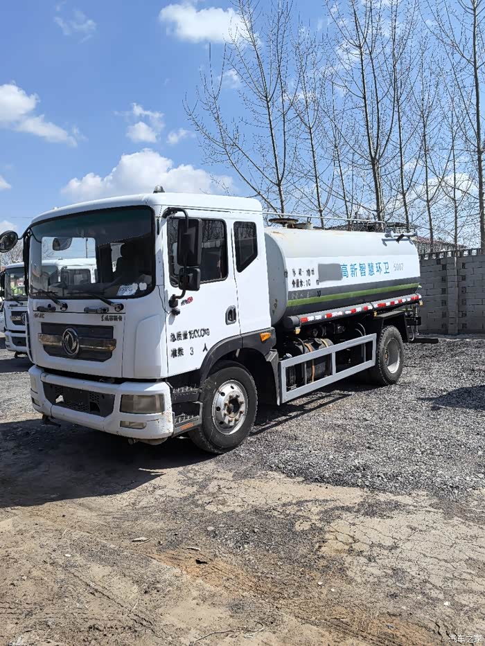 全手续东风多利卡d9,12方洒水车,18年10月上牌,,正宗