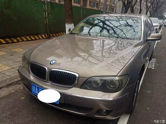 便宜出一辆自用09年1月上牌宝马730