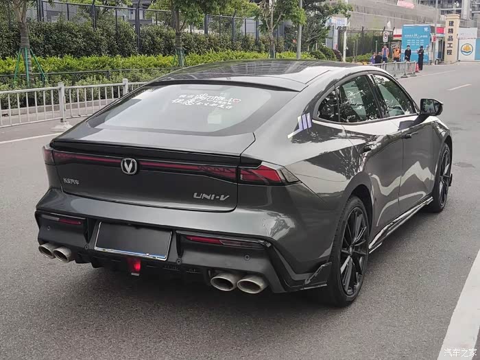 【图】23款长安univ准新车到店!喜欢dd!_二手车论坛_汽车之家论坛