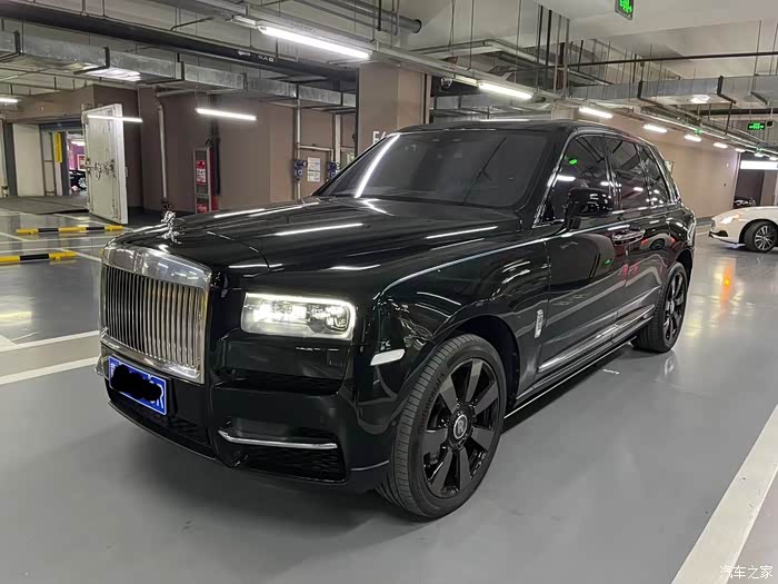 劳斯莱斯库里南2022年3月8000公里四座版星空顶
