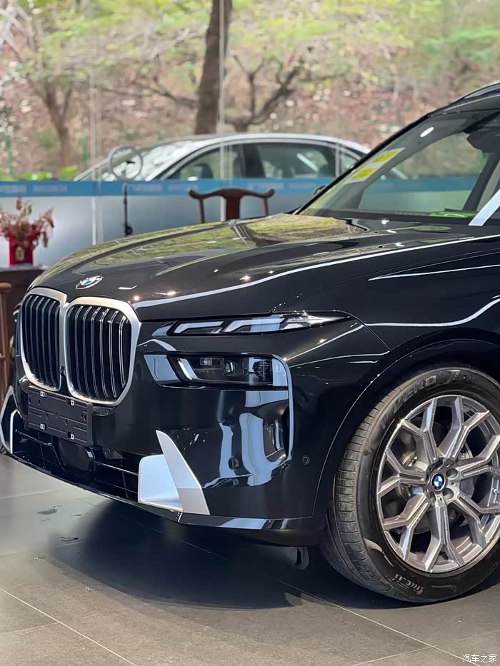 宝马x7想要提车朋友注意了价格大跳水