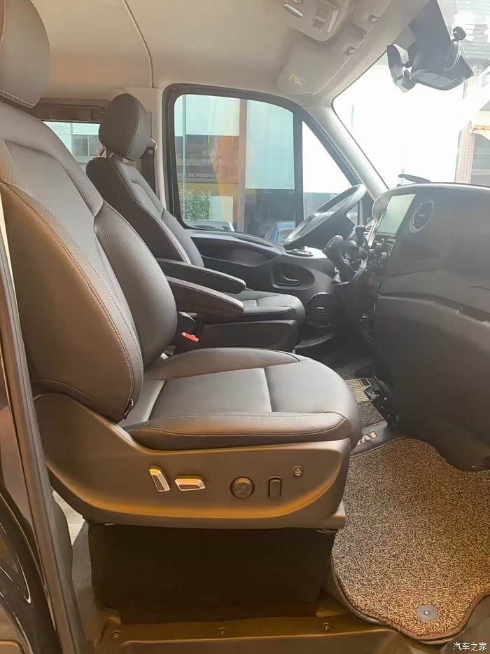 奔驰v级威霆前排座椅手动升级改装唯雅诺大通新全顺依维柯座椅