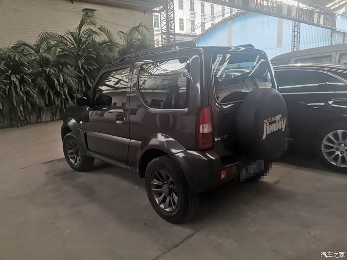 2015款吉姆尼2017年上牌无改装无越野史家用10