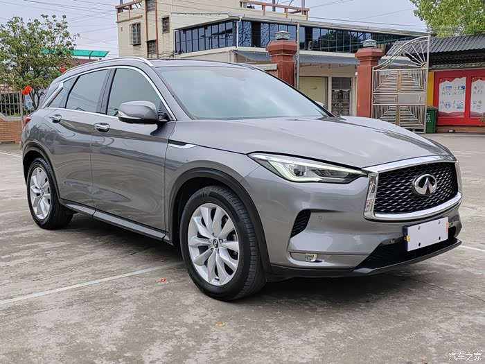 广东梅州地区出超精品18年英菲尼迪qx50四驱菁英版有兴趣