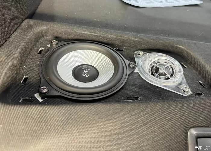 宝马530升级诗芬尼专用喇叭