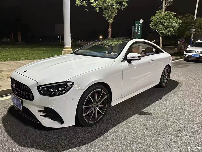 新到 2022年8月奔驰e260 coupe 选配柏林之声