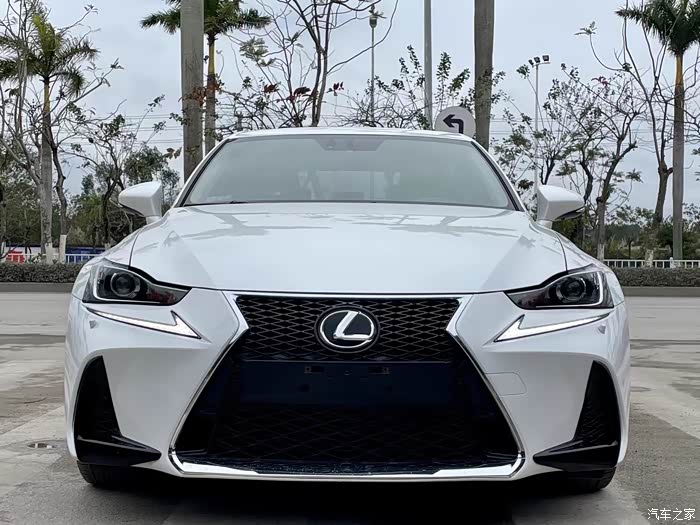 【图】车主实拍 出is300锋尚版,18年的,8万公里_雷克萨斯es论坛_汽车