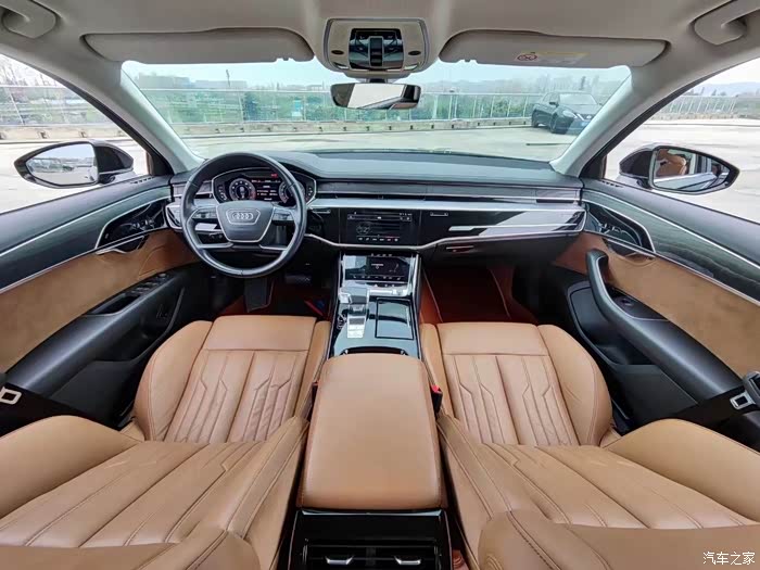 2020年12月上户 奥迪a8l 50 tfsi quatt