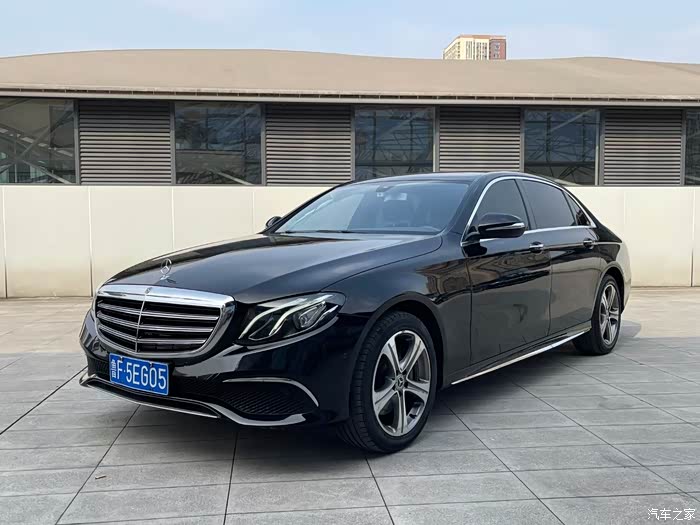 18年奔驰e200全款22xx支持低首付