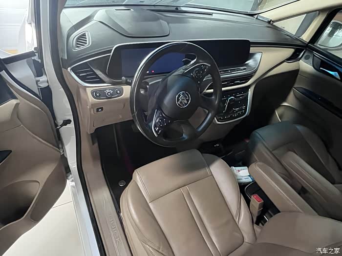 百公里取公章2020年别克gl8es大连屏6万来公里