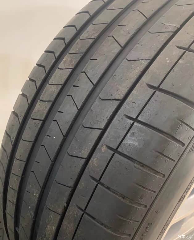 奔驰gls6322寸原厂轮毂轮胎一套喜欢的来