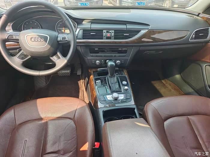 18款17年奥迪a6l,35tfsi时尚版,2.0t自动挡天