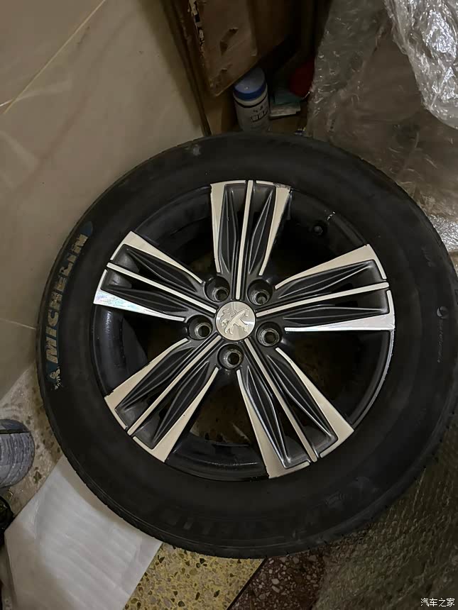 【图】出308原车4个轮毂带胎,胎是21年的米其林pm4,实表走了_标致308