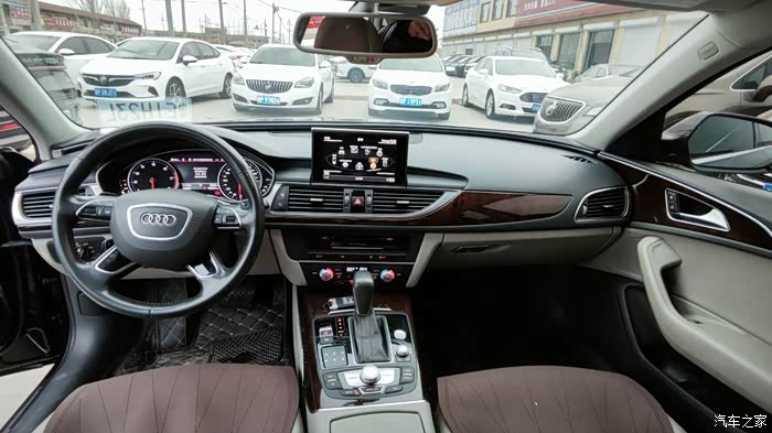 16年改款奥迪a6l一手私家车原版无事故18t的舒适版