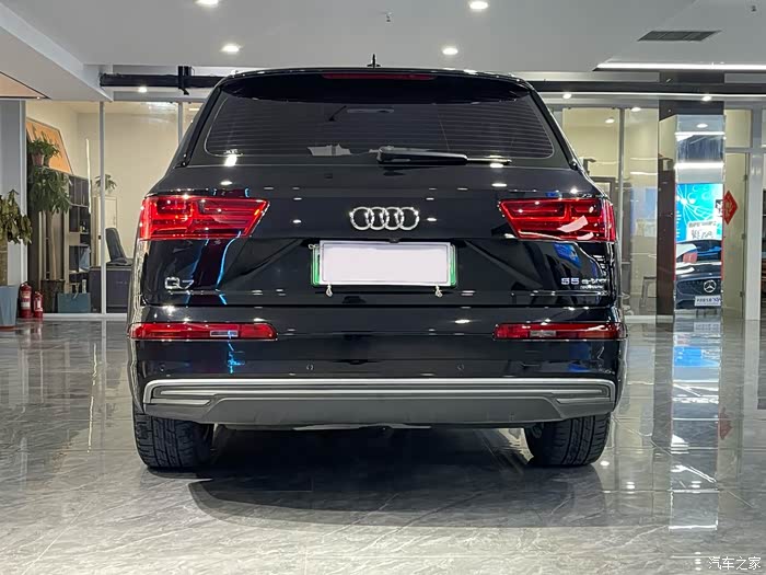 【图】19款奥迪q755e-tron!