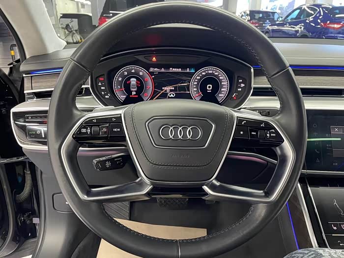 20年奥迪a8l55tfsi四座尊贵最顶配