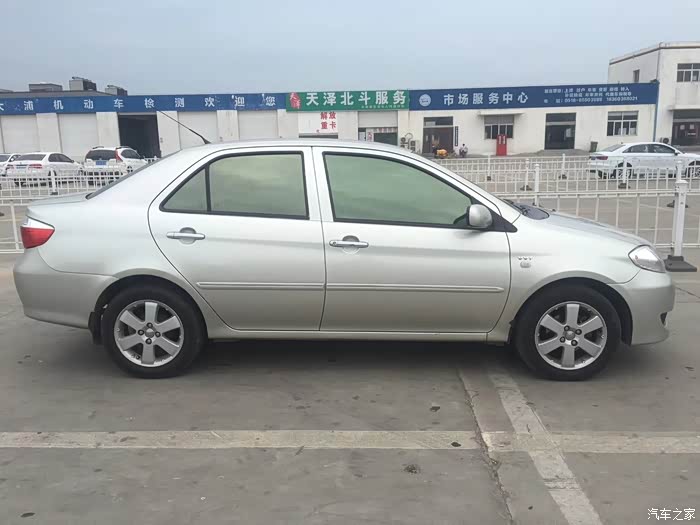2004年,人生第一台天津丰田一代目威驰,嘎嘎好开,妥妥的老