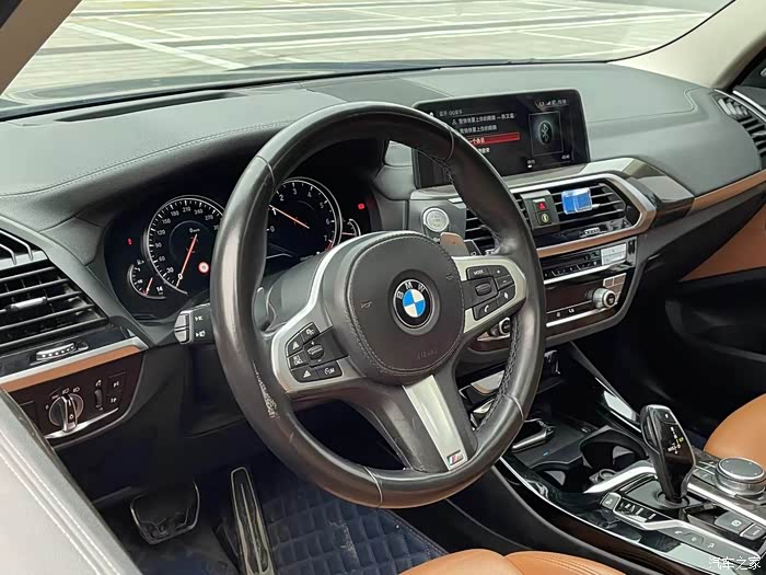 到18年宝马x3xdrive30i领先m套新车上路50万