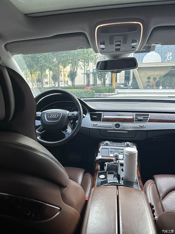 车主实拍2013年12月奥迪a8l30t四驱四座高配