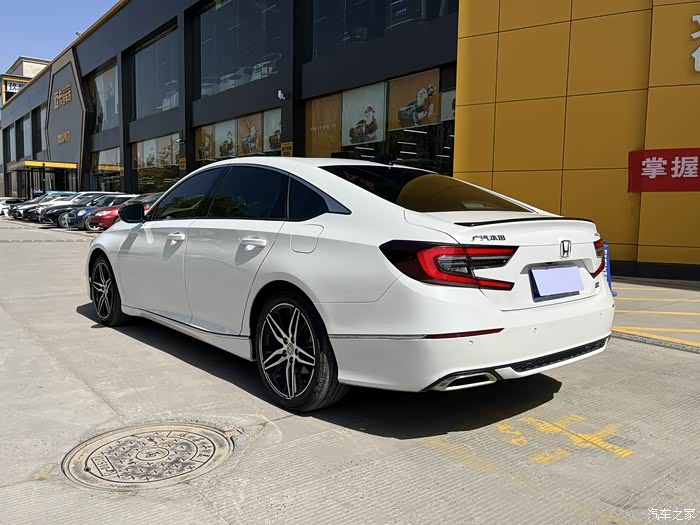 【图】出10代半幻夜尊贵白色_雅阁论坛_汽车之家论坛