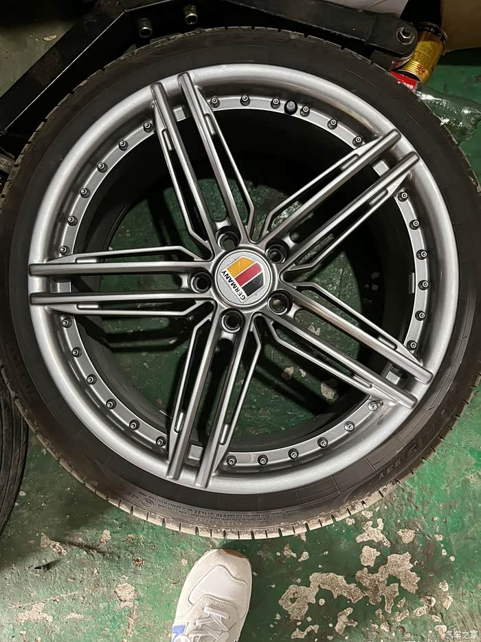 奥迪a4l轮胎
