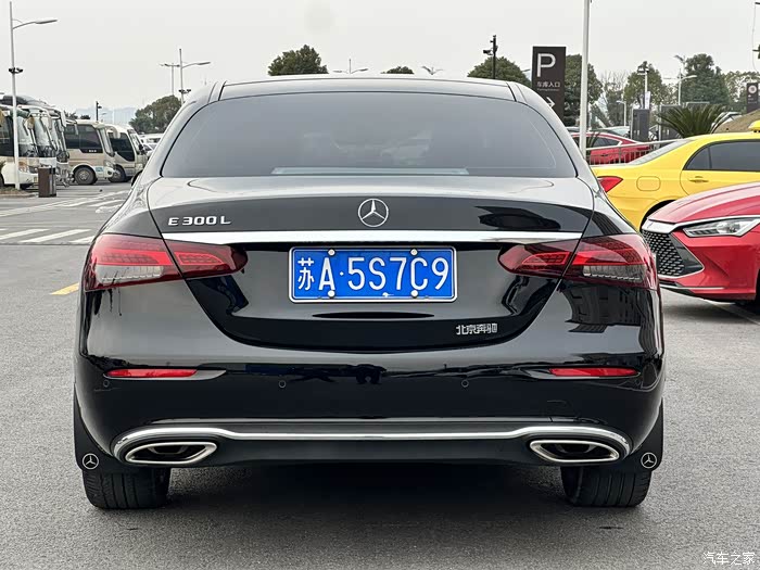 22年奔驰e300l豪华34万公里原版原漆感兴趣私信