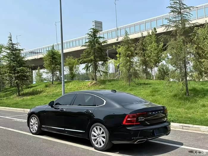 9万 最新到店20款20年沃尔沃s90,2.0t