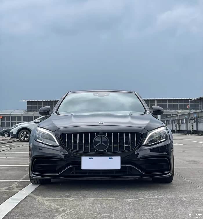 19年奔驰c63amg竟然这个价