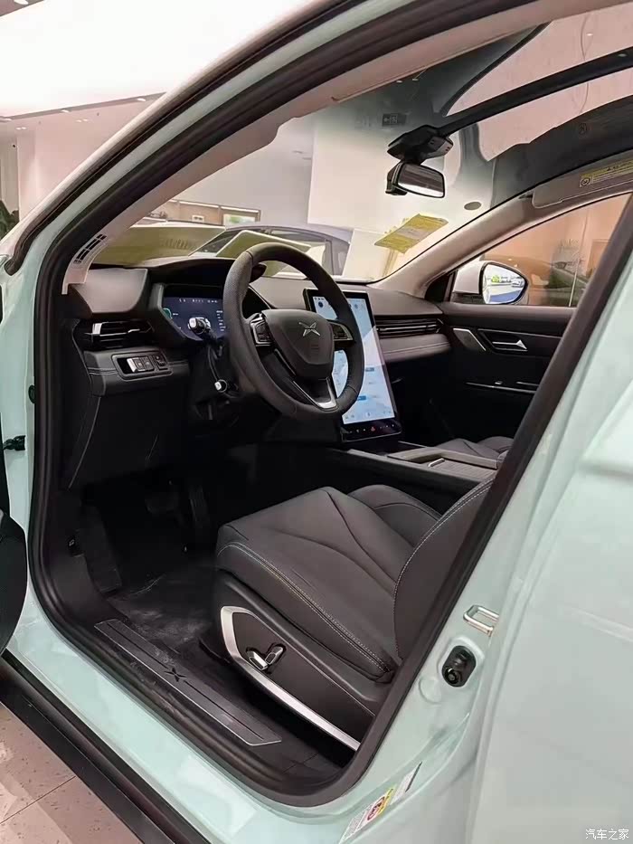 小鹏g3g3i首付9900包牌包保险送充电桩征信不好