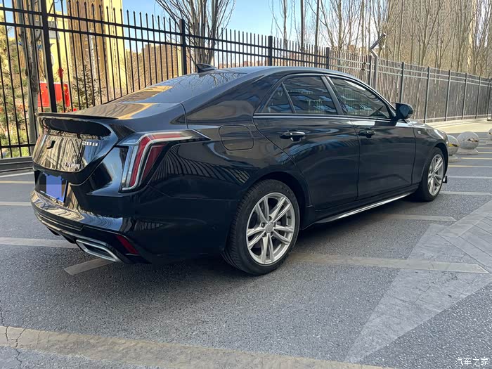 21年凯迪拉克ct4跑了3万多公里原版原漆价格低家