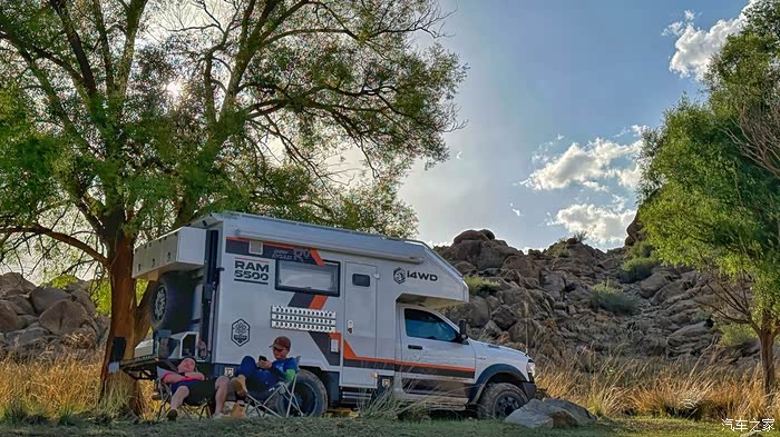 逃离城市喧嚣,驾驶旅美灵域5500s四驱越野房车去户外越野吧