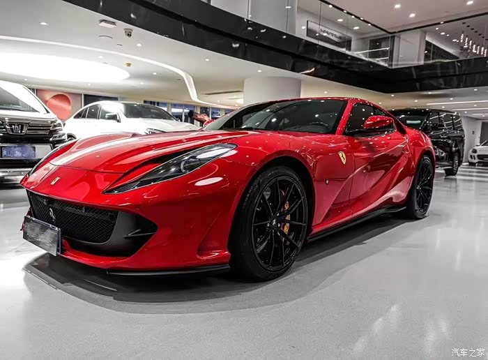 19年法拉利812superfast原版原漆