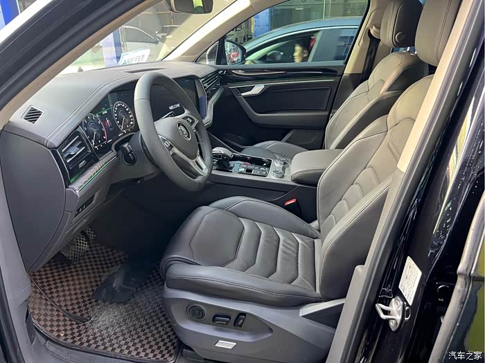 出19年大众途锐20t