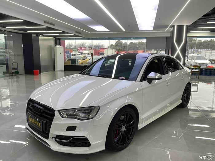 奥迪s32017款s320tlimousine1