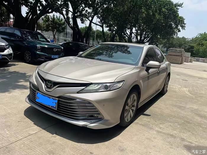 19年7月丰田凯美瑞2.0g豪华版,一手车4.3万公里,全车