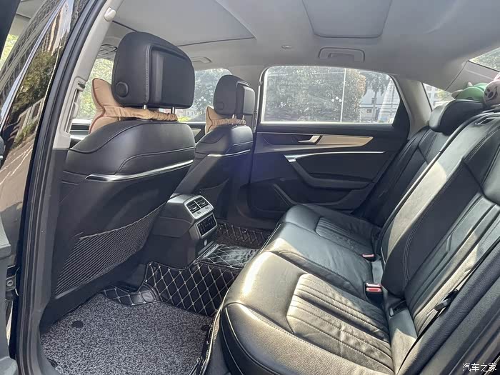 2020年奥迪a6l2020款45tfsiquatt