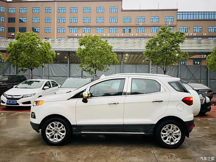 本地一手车14年12月上牌福特翼博自动15高配天窗无