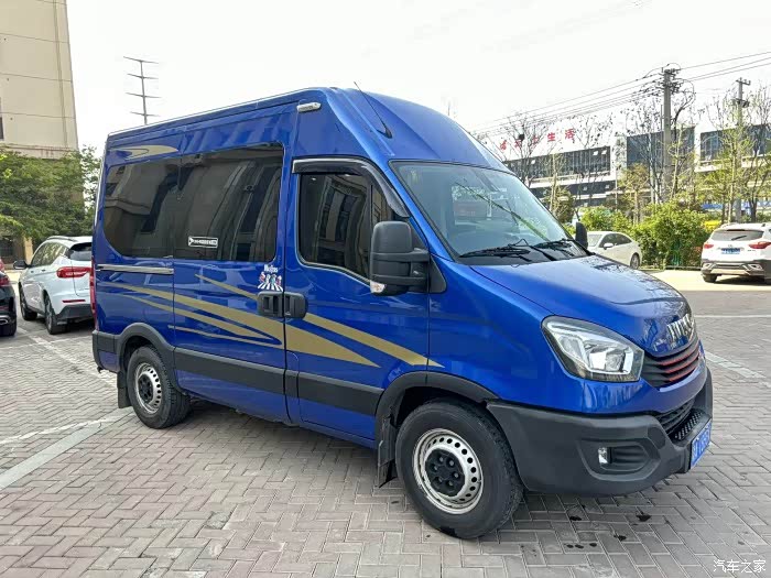 88,自动挡,改装一大把,具体看另一个帖子_依维柯欧胜论坛_汽车之家