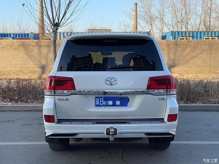 丰田兰德酷路泽进口2016款4600v8中东版