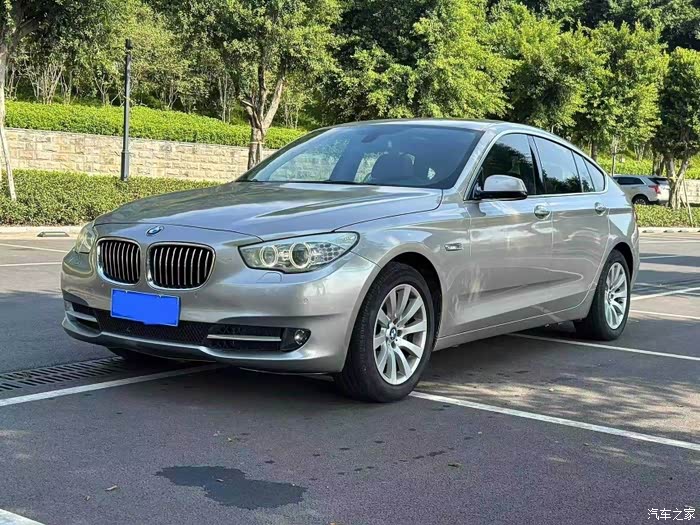 宝马5系gt2013款535i领先型125