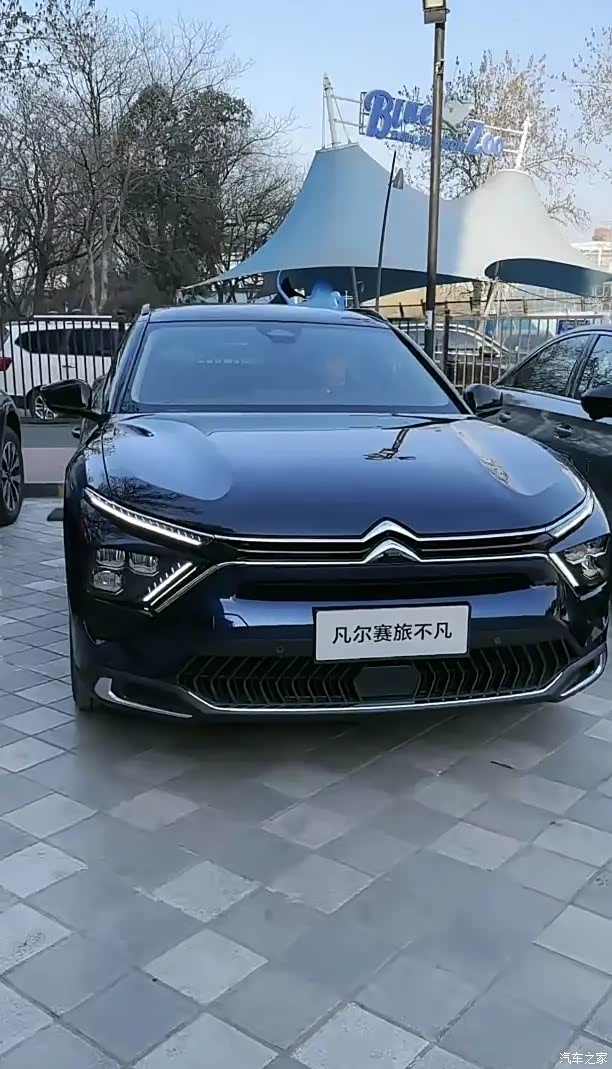 2024新款凡尔赛上市啦我们聊一聊油车和混动车型的优势