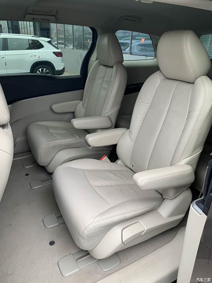 17款别克gl825s豪华实表14万公里全车原版原漆