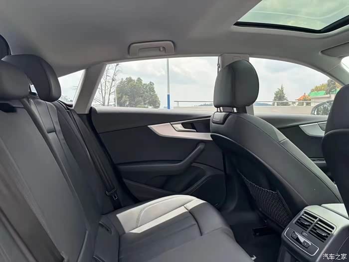 最新到店 2021款 奥迪a5 sportback 40 t