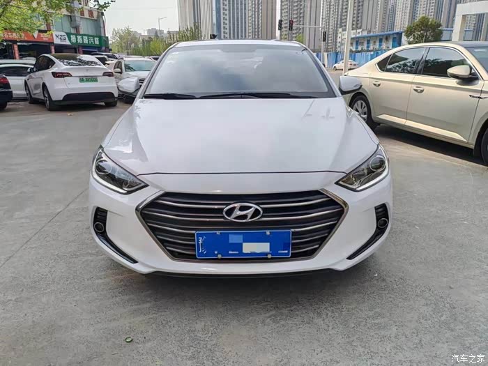 18年差几天现代领动16自动挡带天窗原版2万多公里