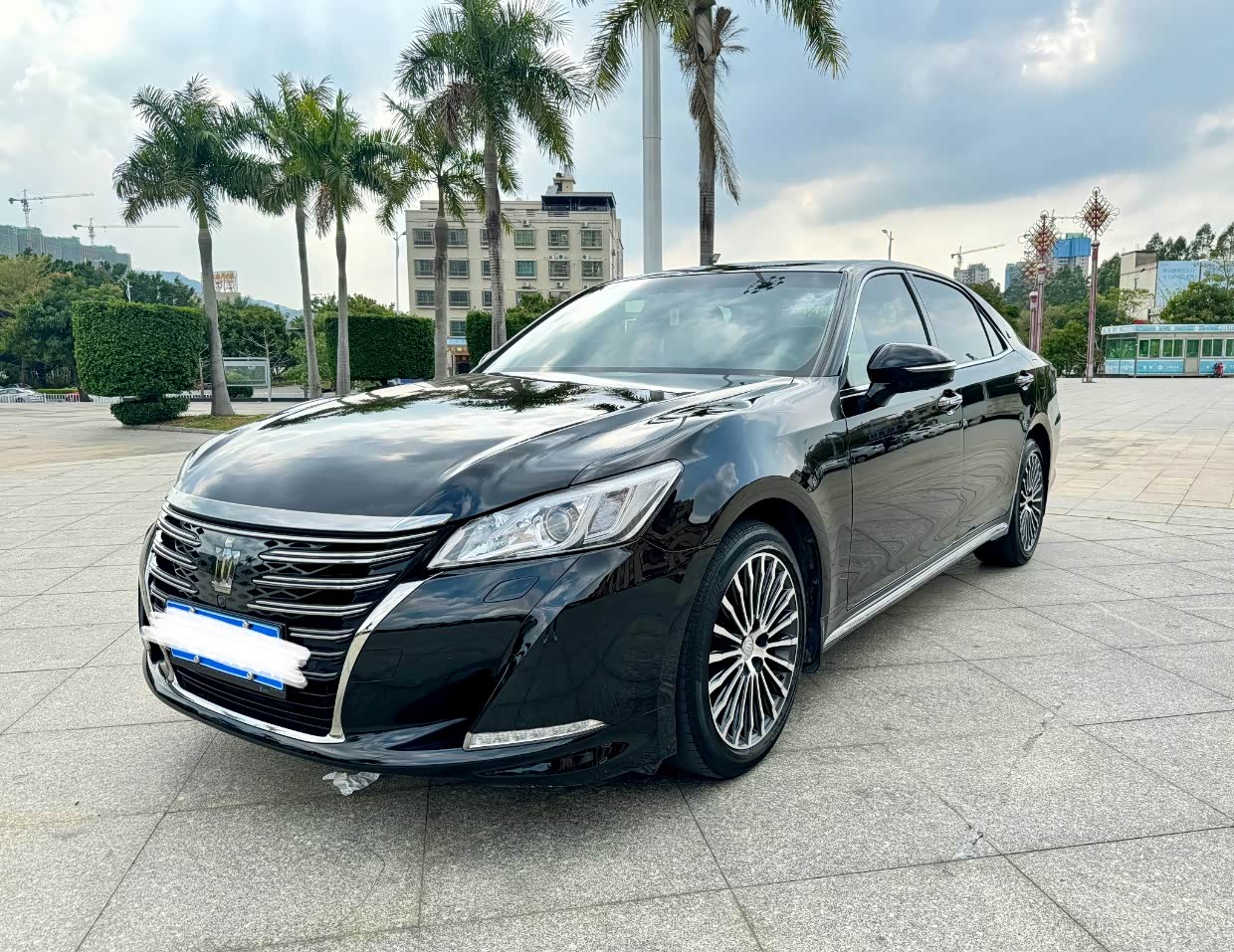 我为皇冠情怀而买下14代18款丰田皇冠20t运动版