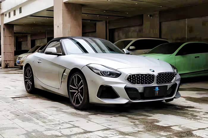 23年2月上牌宝马z4原版原漆实表9千多公里激光大灯