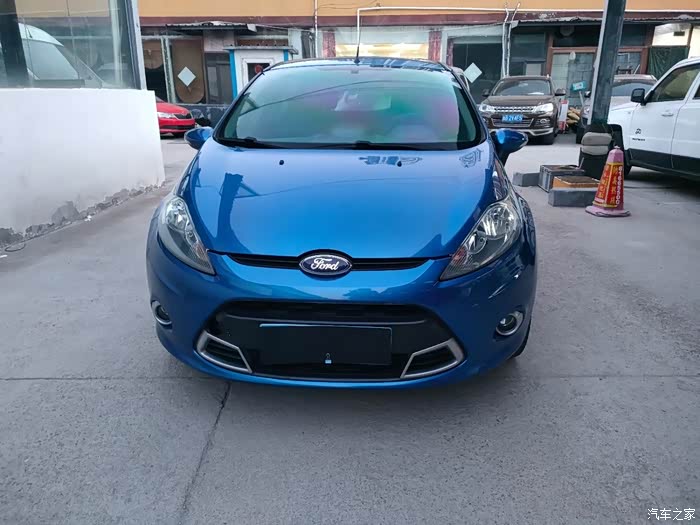 2012年福特嘉年华15s运动款带原车尾翼车况原版无