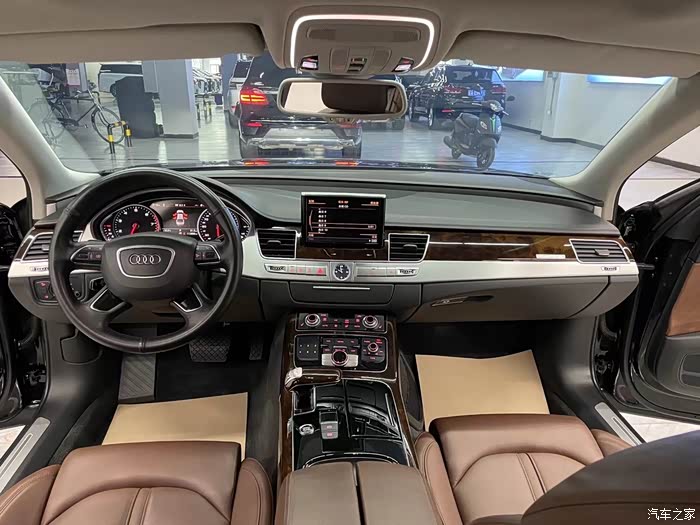 2015年奥迪a8l舒适版